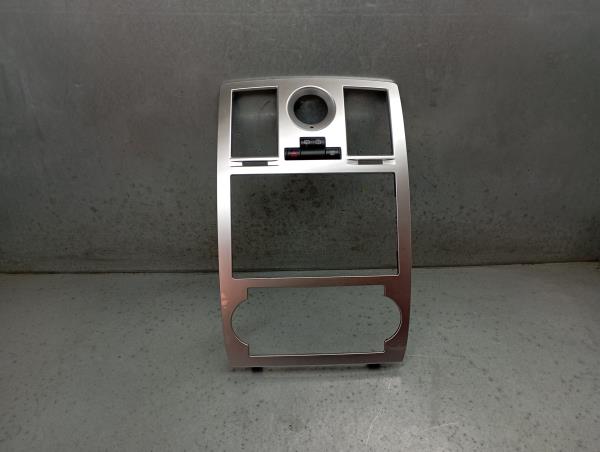 Dashboard trim CHRYSLER 300 C Touring (LX)