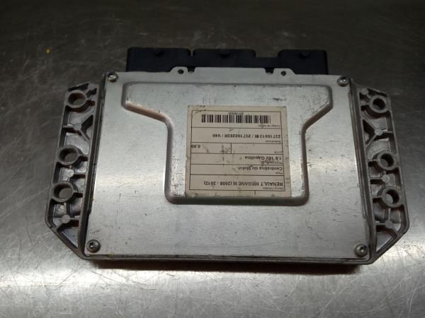 Centralina motor / ECU RENAULT Megane III (BZ0_) Imagem-1