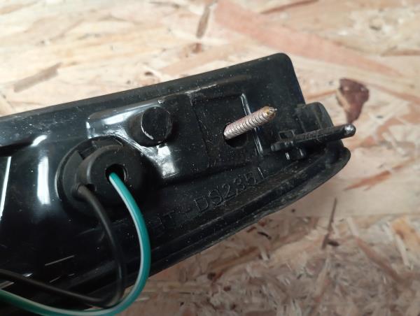 Clignotant avant Droite NISSAN Sunny I Wagon (B11) Imagem-2