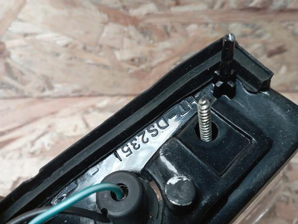 Freccia anteriore sinistra NISSAN Sunny I Wagon (B11) Imagem-2