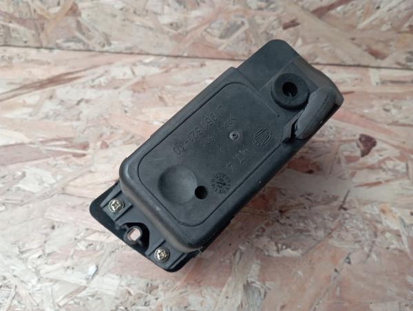 Faro antiniebla delantero izquierdo SEAT Toledo I (1L) Imagem-4