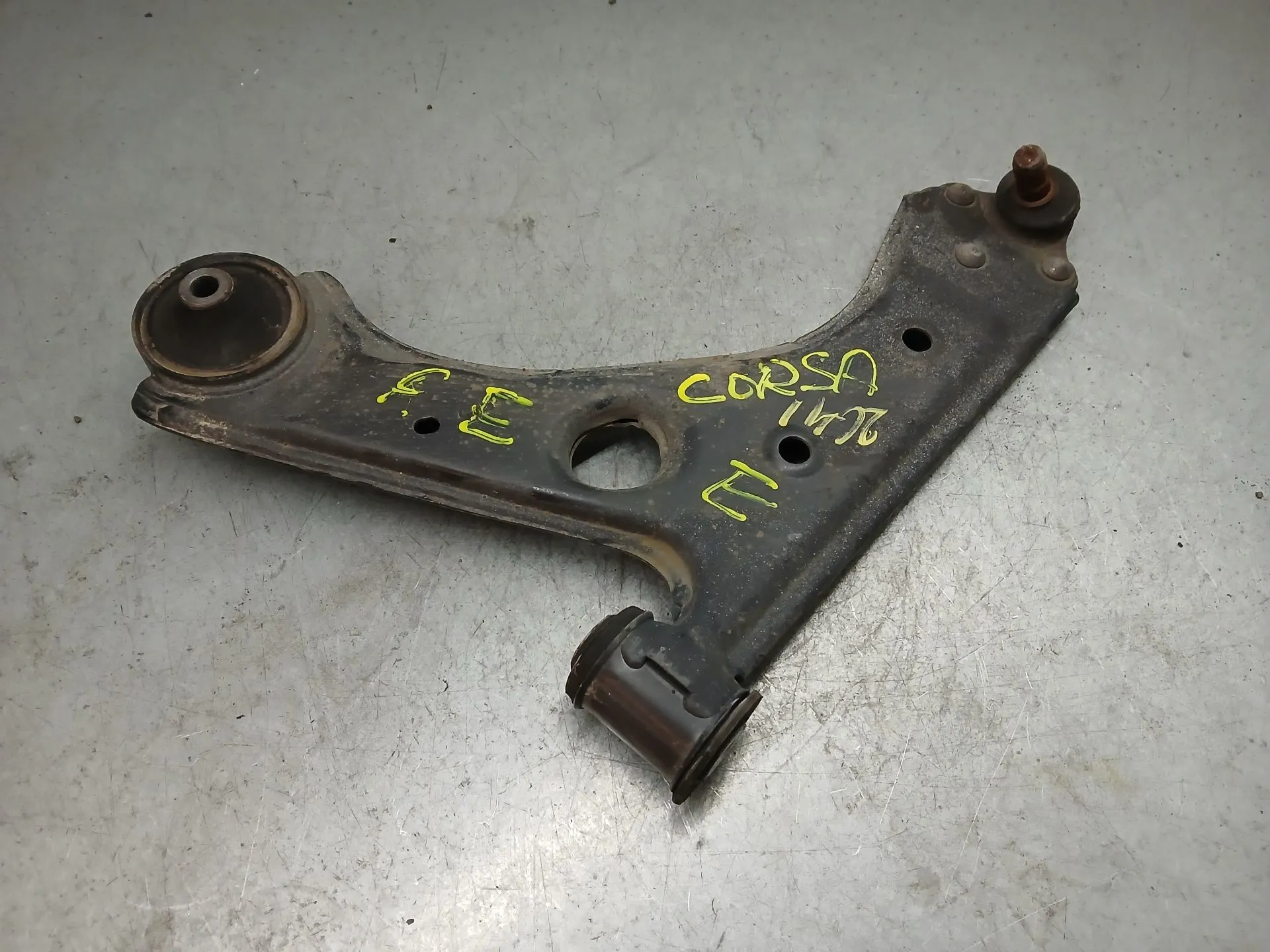 Brazo suspensión delantero izquierdo OPEL Corsa E