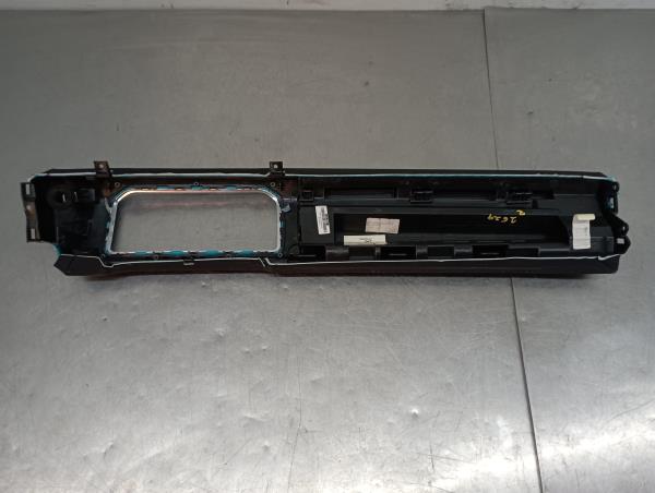 Friso tablier LAND ROVER Range Rover Evoque (L538) Imagem-2