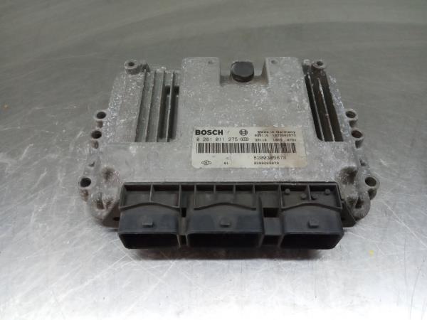 Centralina motor / ECU RENAULT Megane II (BM0/1_, CM0/1_)