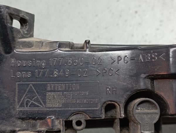 Feu antibrouillard Avant Droite CITROËN C4 Picasso I (UD_) Imagem-3