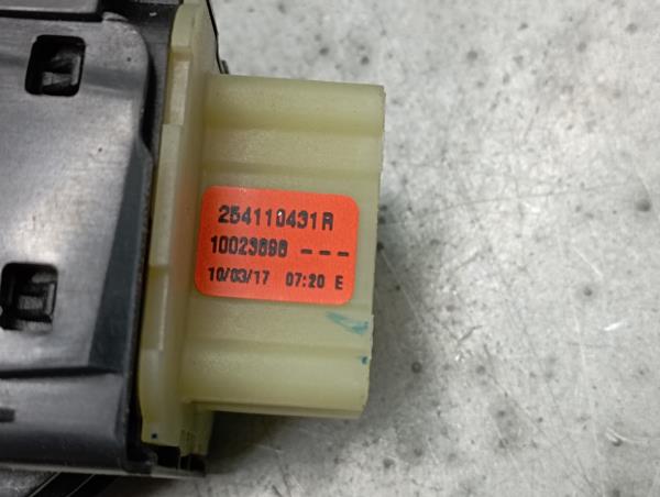 Platine de commande lève-vitre gauche - Dacia DUSTER I PH.2