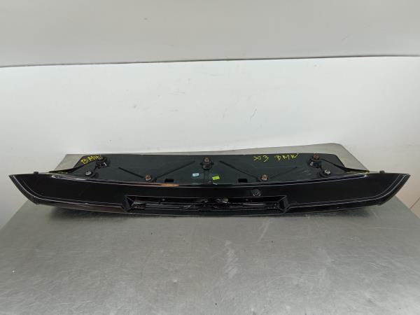 Spoiler / alerón portón trasero BMW X3 (E83) Imagem-2