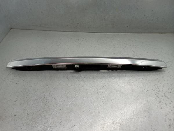 Moldura puerta / tapa del maletero MERCEDES-BENZ Classe B (W246, W242)