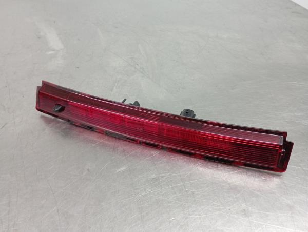 Feu de stop supplémentaire / 3e feu RENAULT Captur (J5_) Imagem-1