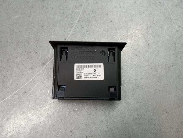 Módulo USB / AUX / IPOD RENAULT Captur II Imagem-2