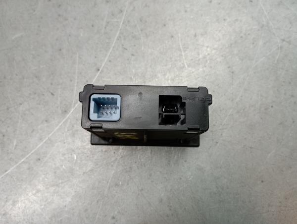 Módulo USB / AUX / IPOD RENAULT Captur II Imagem-3