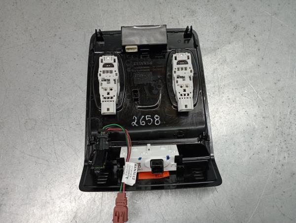 Plafonier frente RENAULT Captur II Imagem-2