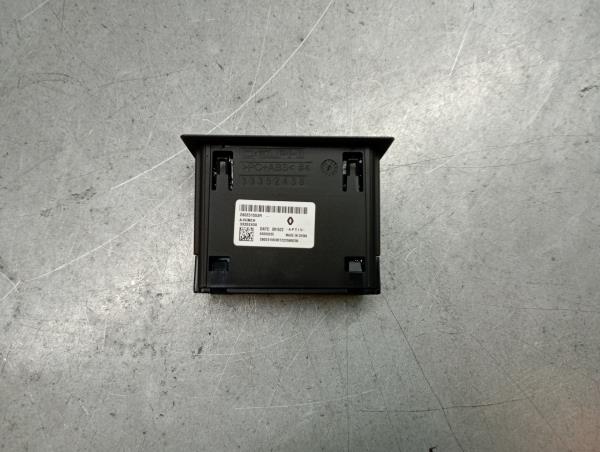 Módulo USB / AUX / IPOD RENAULT Captur II Imagem-2