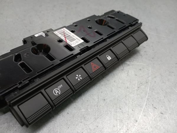 Bouton de Warning/ interrupteur 4 feux de détresse RENAULT Captur II Imagem-2