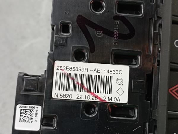 Bouton de Warning/ interrupteur 4 feux de détresse RENAULT Captur II Imagem-5