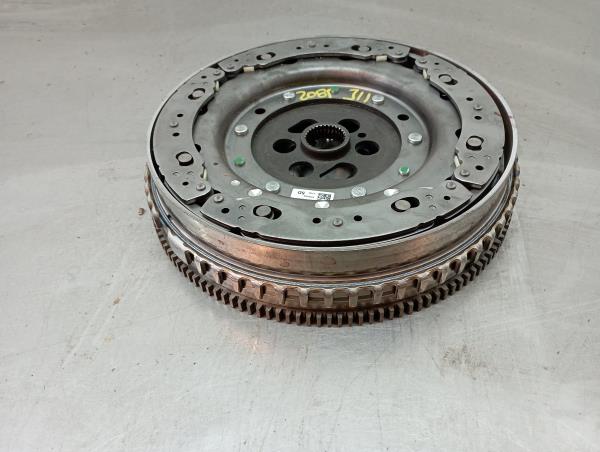 Flywheel NISSAN Qashqai II (J11) Imagem-1
