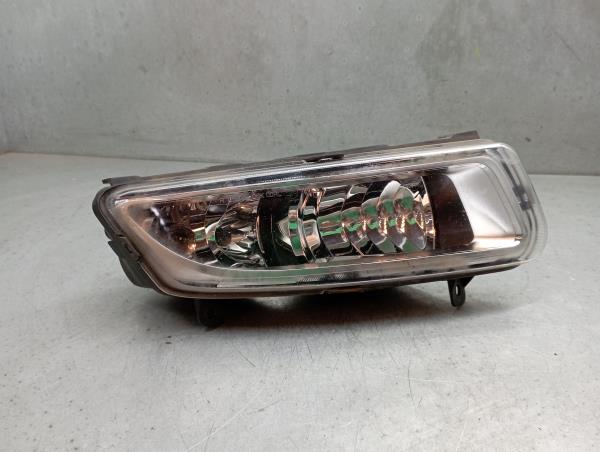Feu antibrouillard Avant Droite VOLKSWAGEN Polo (6R, 6C)