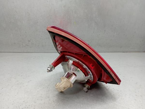 Feu de coffre Gauche VOLKSWAGEN Golf V (1K1) Imagem-1