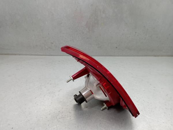 Feu de coffre Gauche VOLKSWAGEN Golf V (1K1) Imagem-1