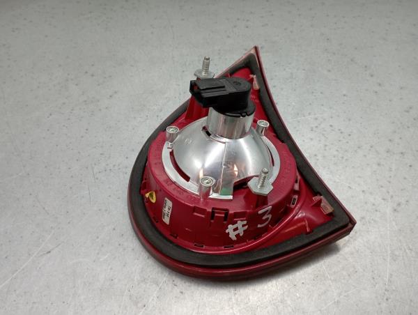 Feu de coffre Gauche VOLKSWAGEN Golf V (1K1) Imagem-3