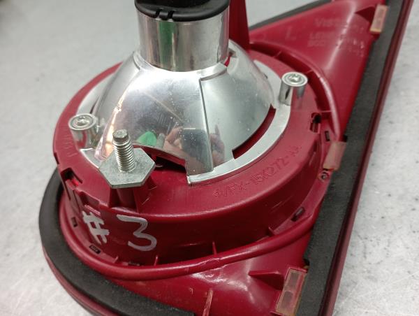 Feu de coffre Gauche VOLKSWAGEN Golf V (1K1) Imagem-5