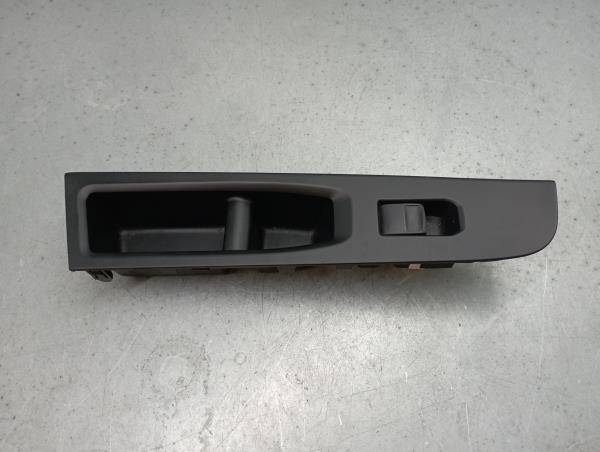 Mando / interruptor elevalunas delantero derecho TOYOTA Yaris (_P13_) Imagem-1