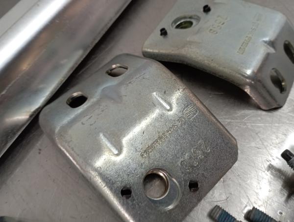 Barra del Tetto SEAT Altea XL (5P5, 5P8) Imagem-5