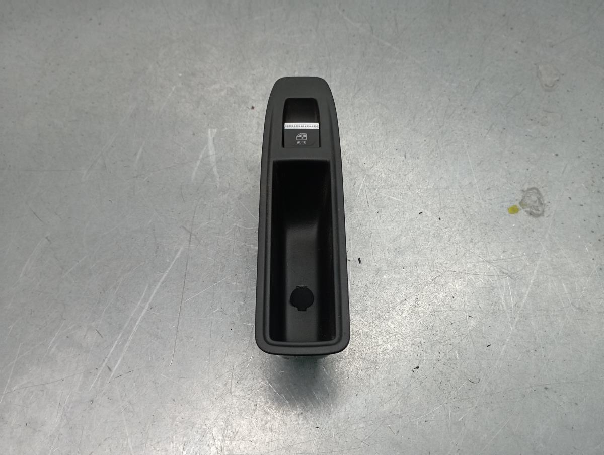 Mando / interruptor elevalunas delantero derecho RENAULT Captur II