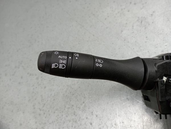 Mando de luces y limpia parabrisas RENAULT Captur II Imagem-2