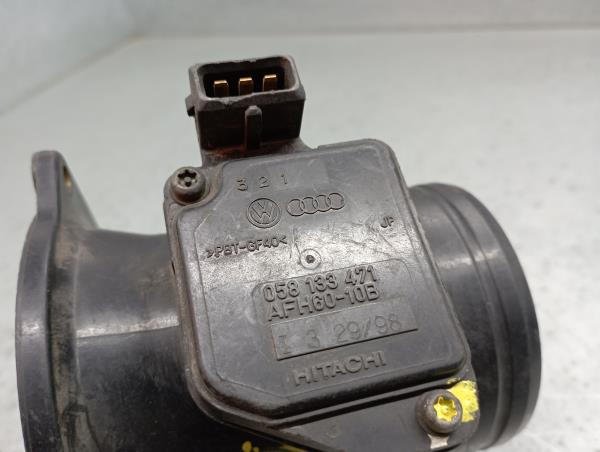 Mass Air Flow Sensor (MAF) VOLKSWAGEN Passat Variant (3B5) Imagem-3