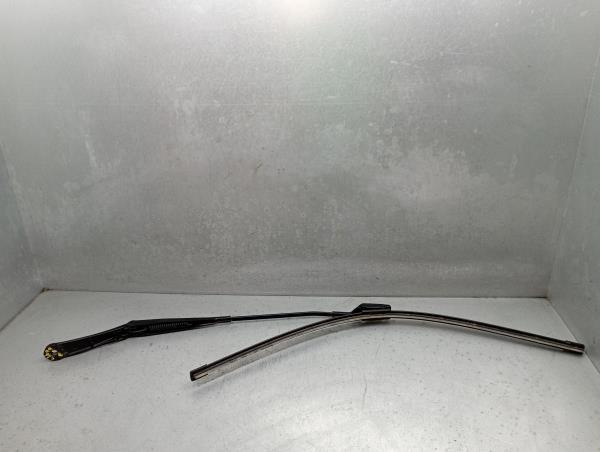 Windscreen wiper arm Left front FORD Fiesta VII (HJ, HF)