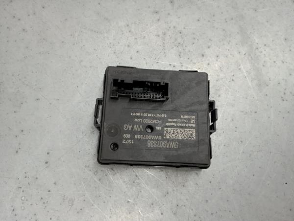 Lighting control unit / Lights ECU AUDI A3 Sportback (8YA)