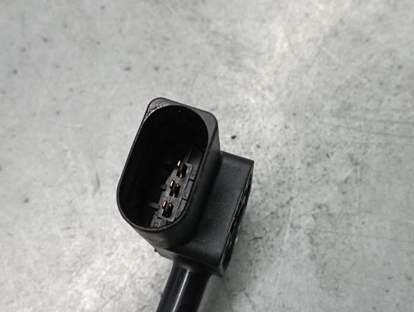 Generic sensor VOLKSWAGEN Golf VII (5G1, BQ1, BE1, BE2) Imagem-2