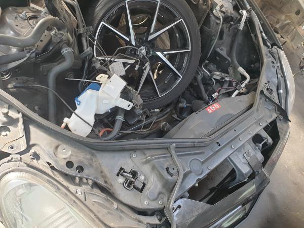 Frontale in fibra o lamiera MERCEDES-BENZ CLS (C219)