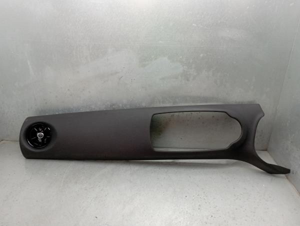 Friso tablier TOYOTA Yaris (_P13_) Imagem-1