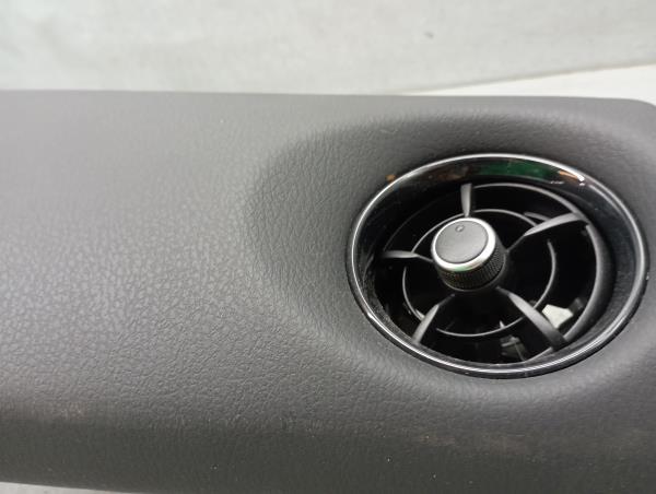 Friso tablier TOYOTA Yaris (_P13_) Imagem-4