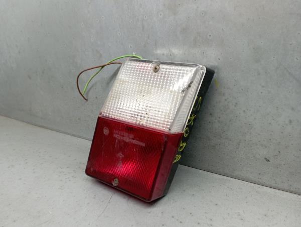 Fanale Destro Baule SKODA Favorit Hatchback (781) Imagem-1