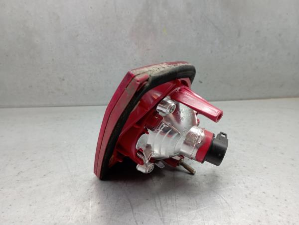 Fanale Destro Baule VOLKSWAGEN Passat (3C2) Imagem-1