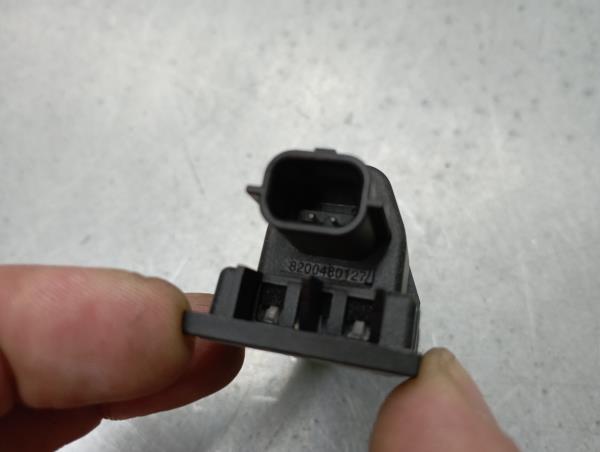 License plate light RENAULT Kadjar (HA_, HL_) Imagem-2