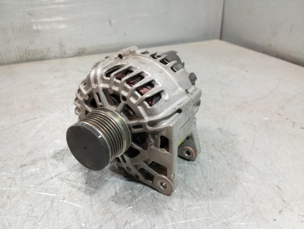 Alternador RENAULT Clio IV (BH_)