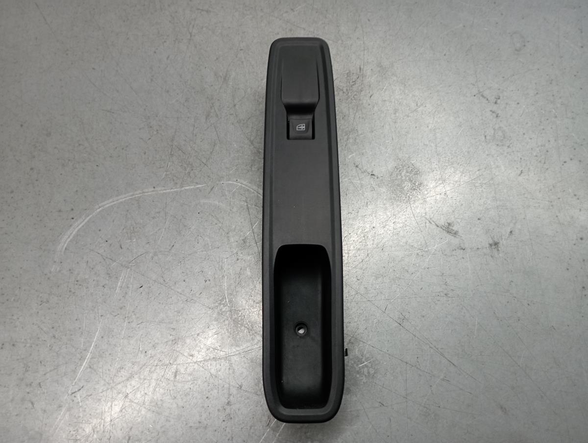 Mando / interruptor elevalunas delantero derecho MERCEDES-BENZ Classe E (W212)