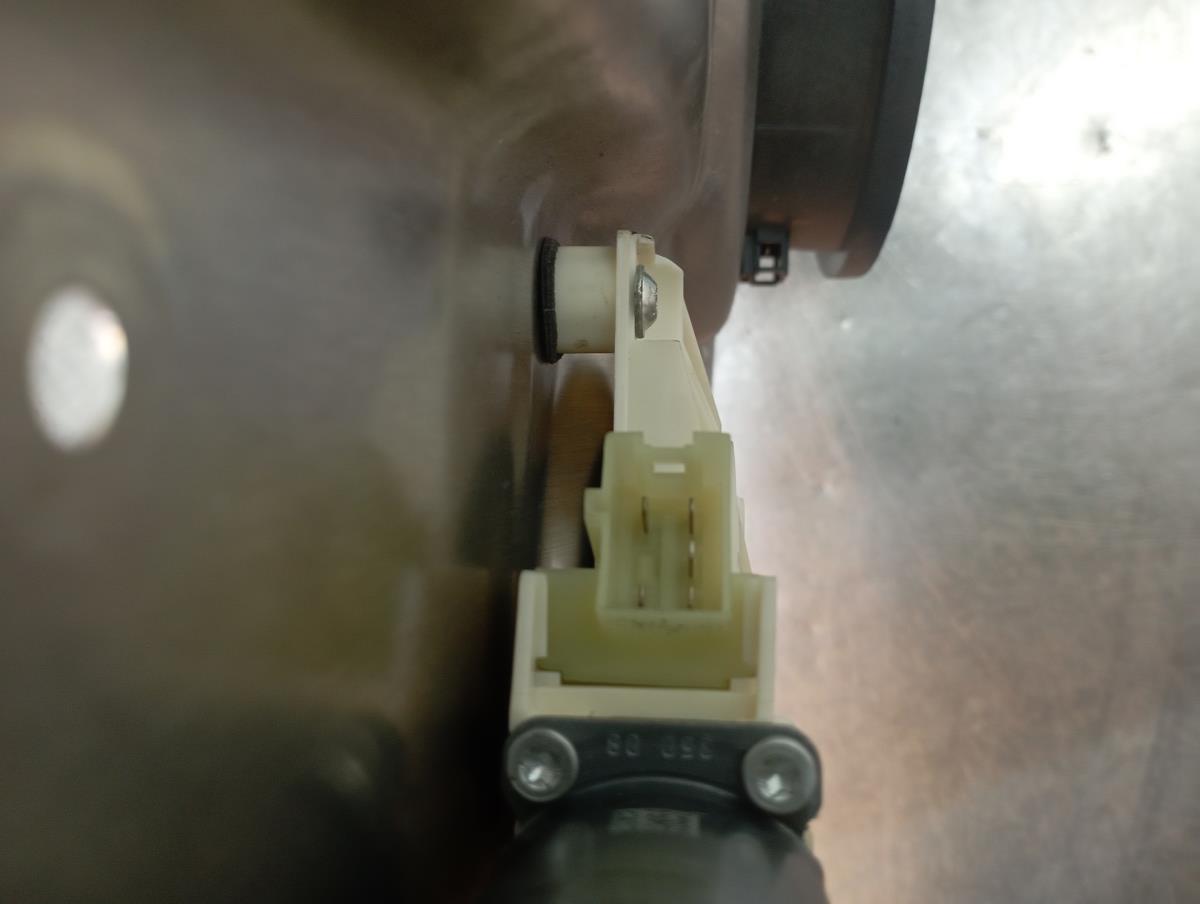 Right rear window regulator MERCEDES-BENZ Classe E (W212) Imagem-4