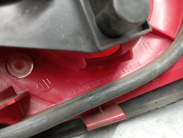 Feu arrière Droite RENAULT Megane I Coupé (DA0/1_) Imagem-4