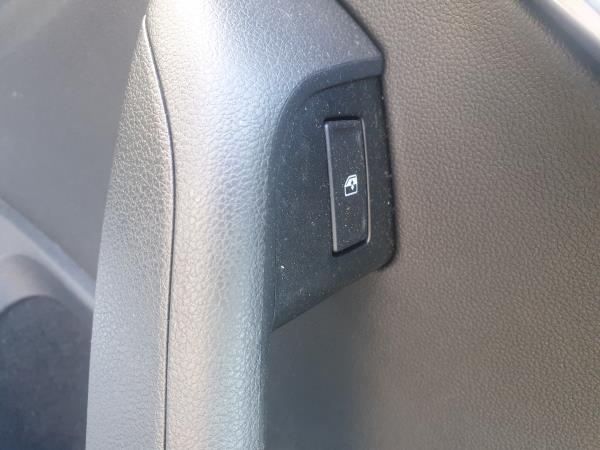 Mando / interruptor elevalunas delantero derecho SKODA Octavia III Break (5E5)