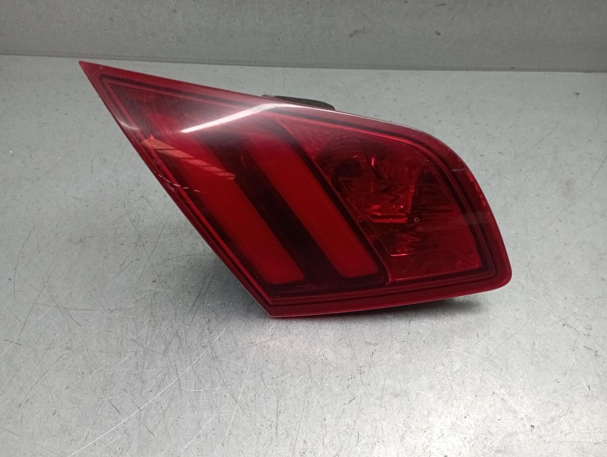 Feu de coffre Gauche PEUGEOT 308 II