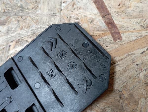 Acessórios Auto PEUGEOT 208 II Imagem-2