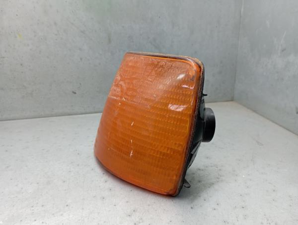 Freccia anteriore sinistra VOLKSWAGEN Passat (3A2, 35I) Imagem-1