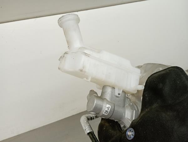 Bomba central de frenos RENAULT Clio V (BF_)