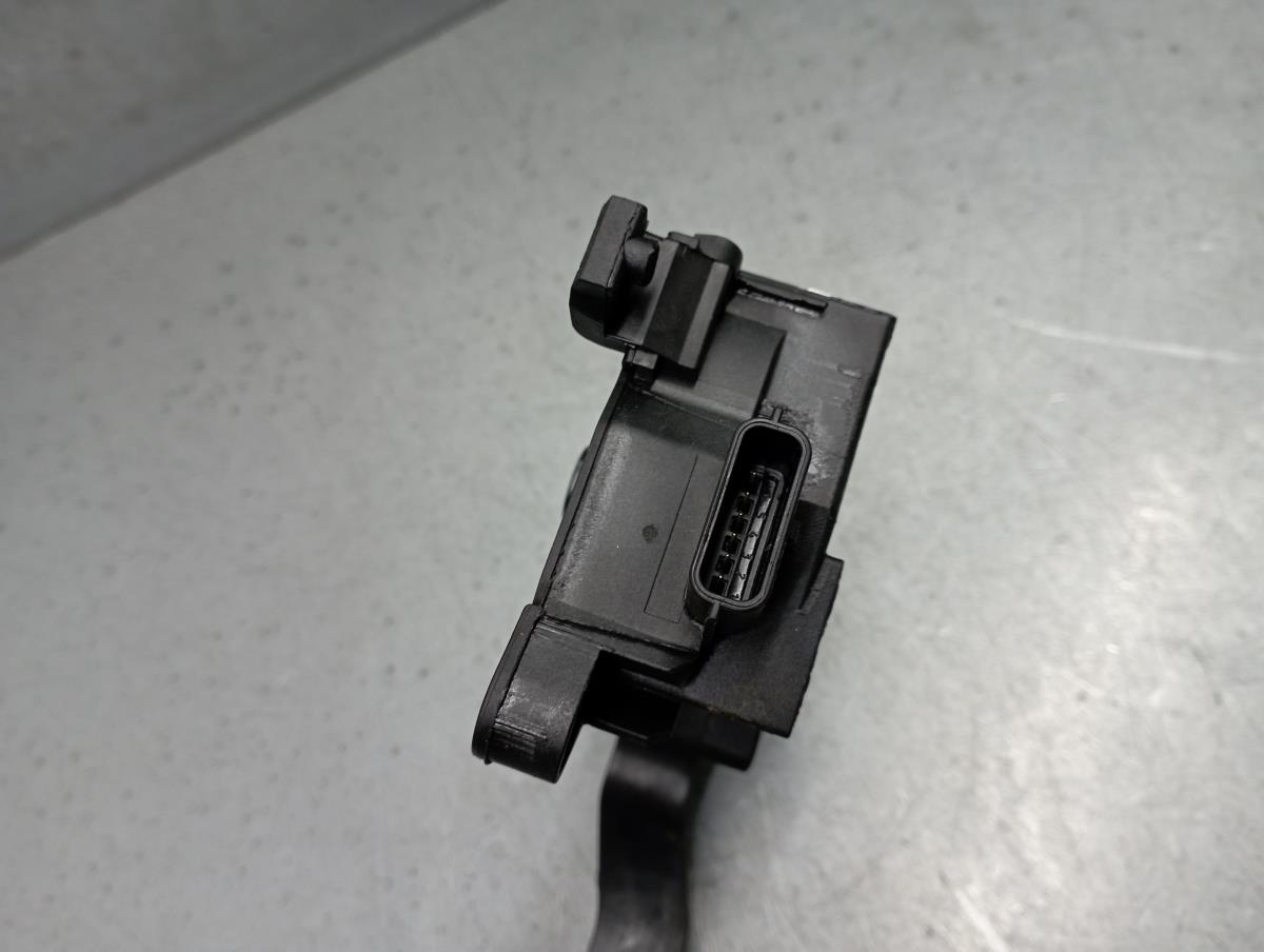Pedal acelerador RENAULT Megane IV (B9A/M_) Imagem-2