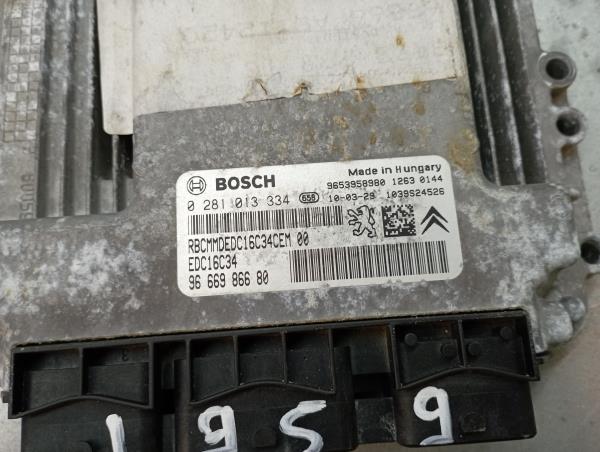 Centralina motor / ECU PEUGEOT 5008 I (0U_, 0E_) Imagem-3